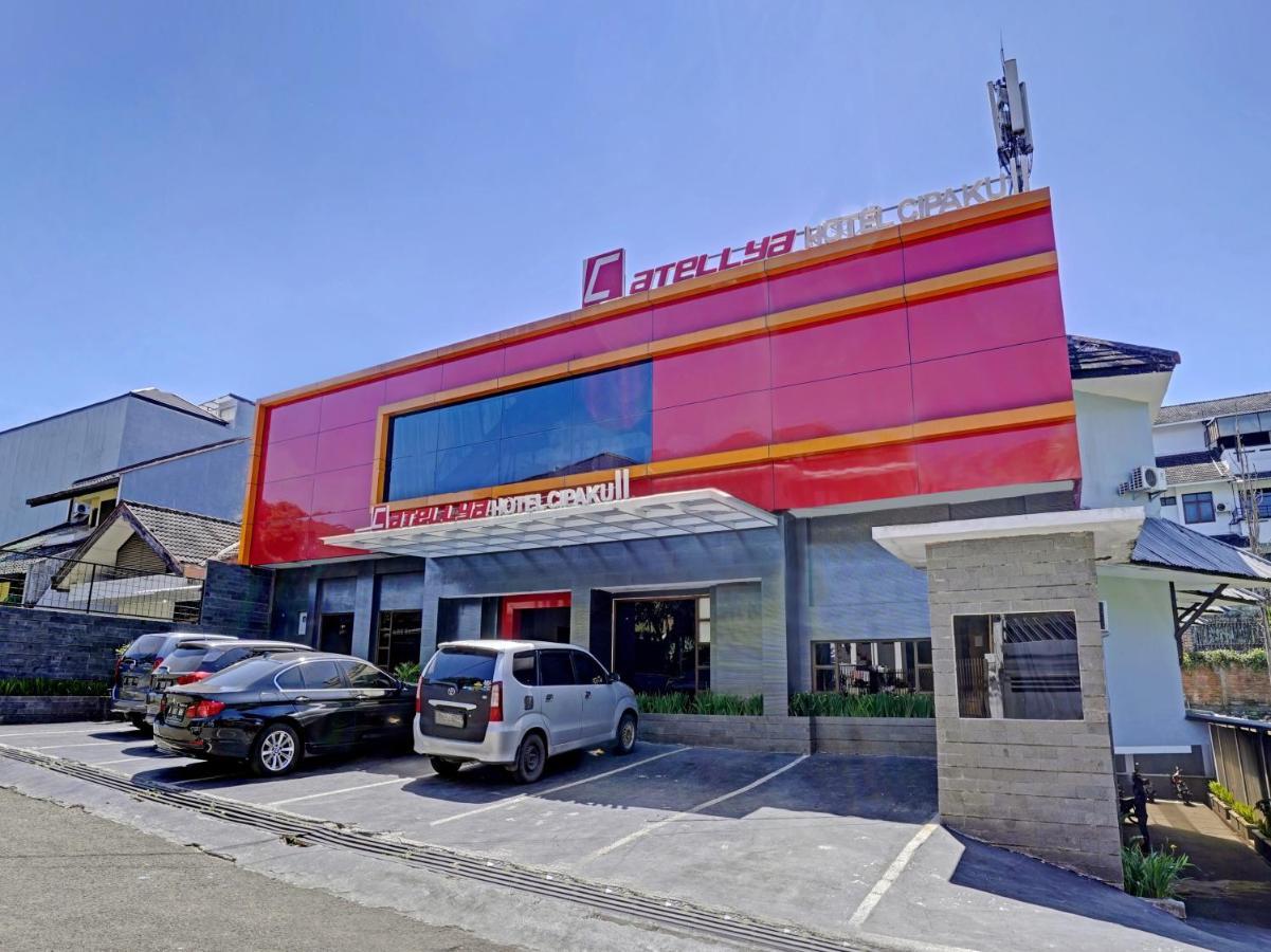 Oyo 3953 Hotel Catellya II Cipaku Bandung Eksteriør bilde
