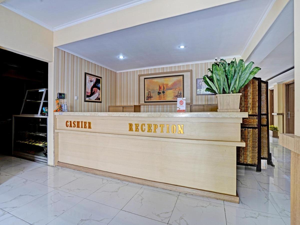 Oyo 3953 Hotel Catellya II Cipaku Bandung Eksteriør bilde