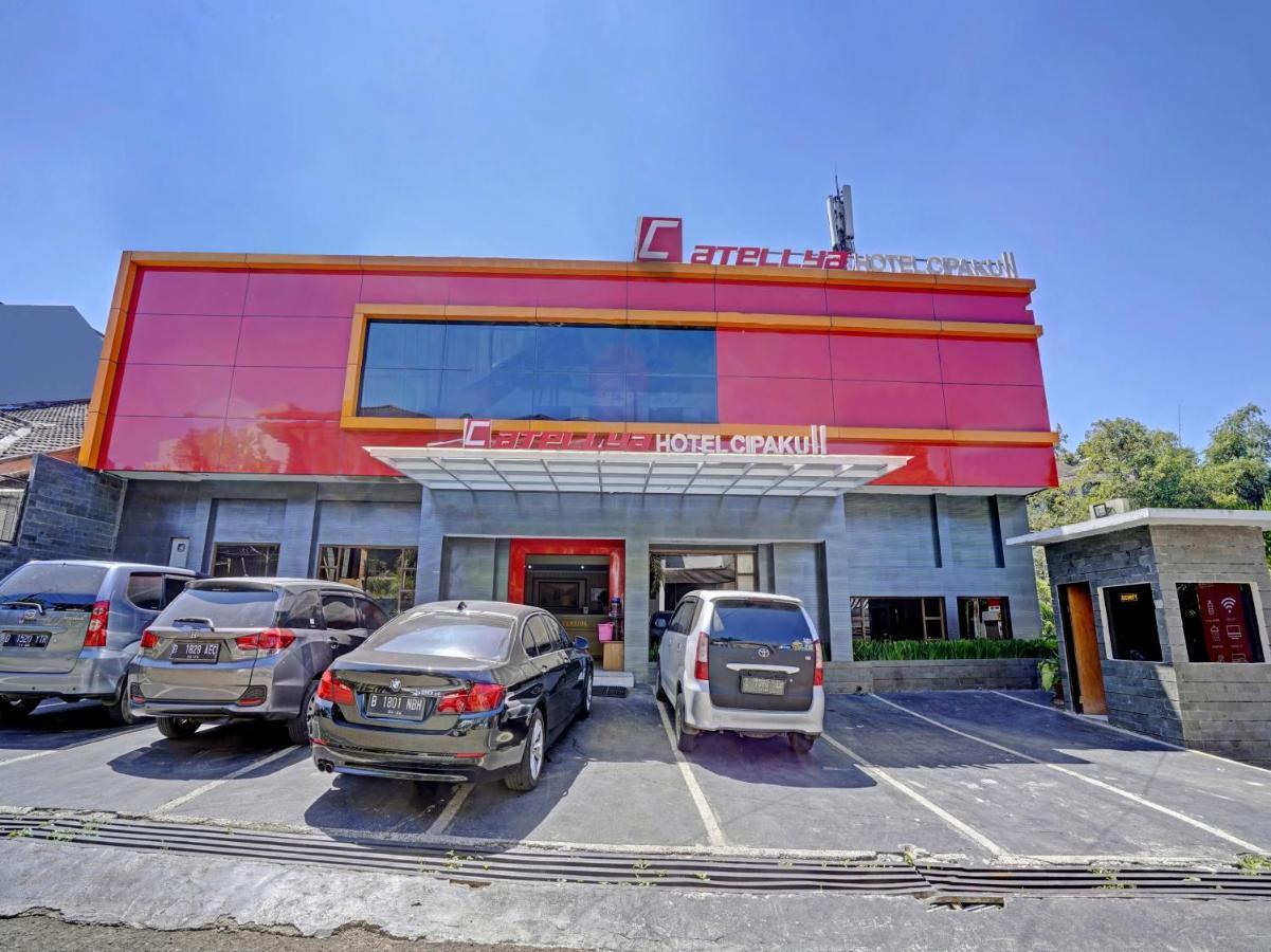 Oyo 3953 Hotel Catellya II Cipaku Bandung Eksteriør bilde