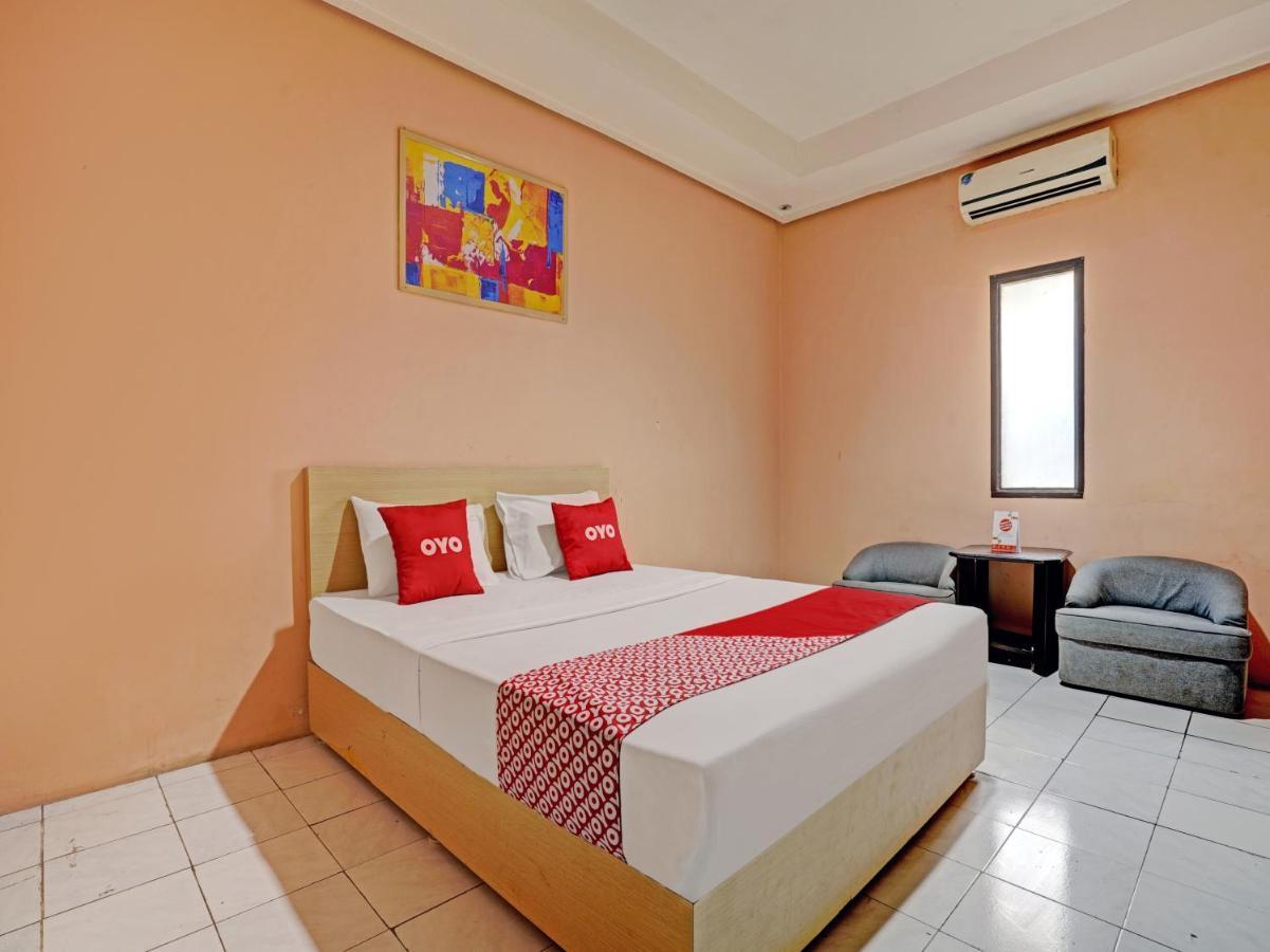 Oyo 3953 Hotel Catellya II Cipaku Bandung Eksteriør bilde