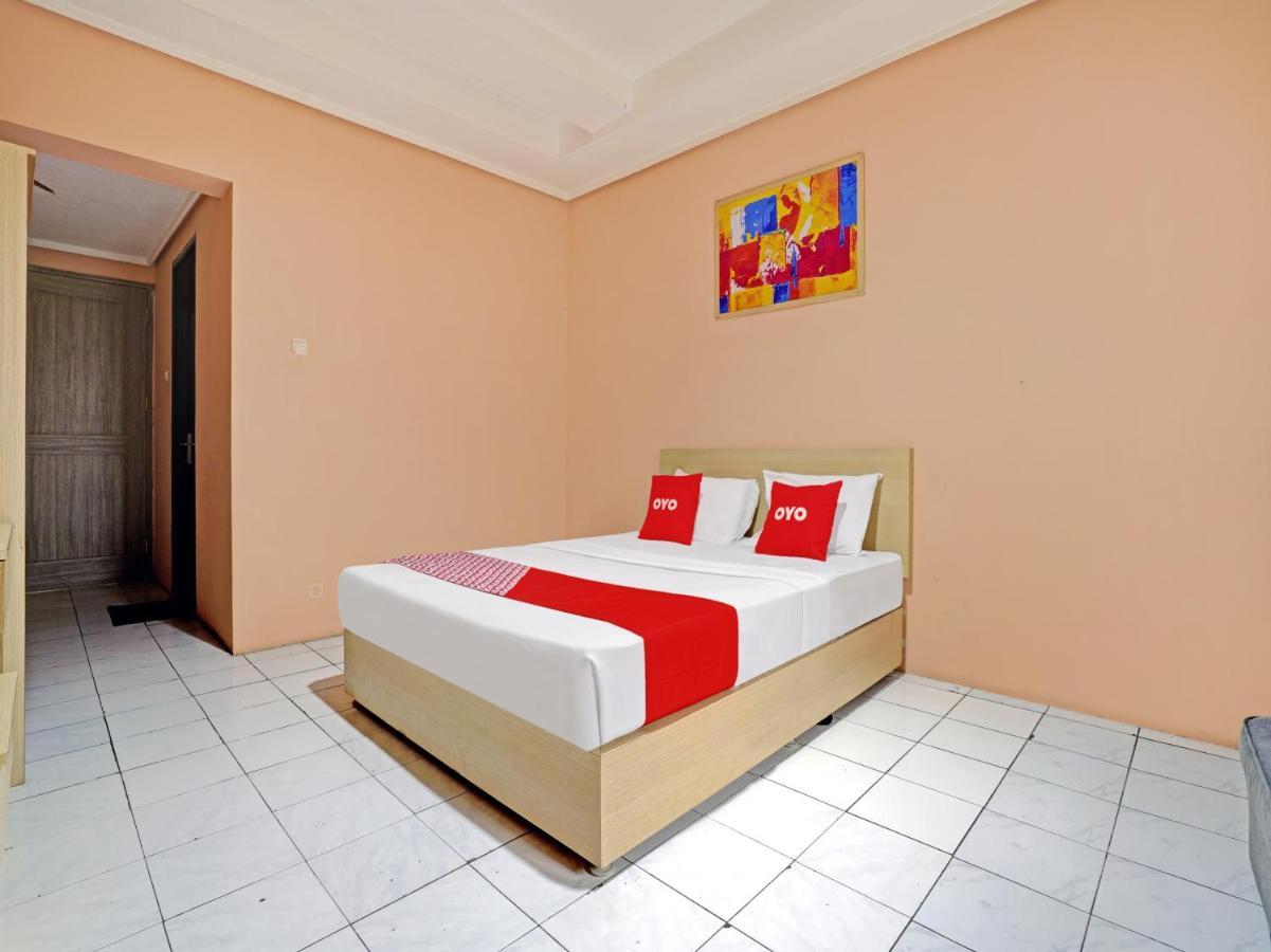 Oyo 3953 Hotel Catellya II Cipaku Bandung Eksteriør bilde