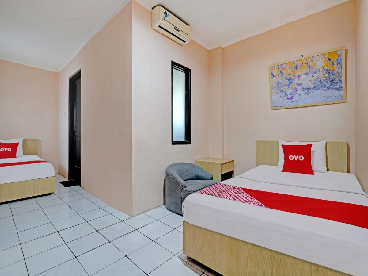 Oyo 3953 Hotel Catellya II Cipaku Bandung Eksteriør bilde