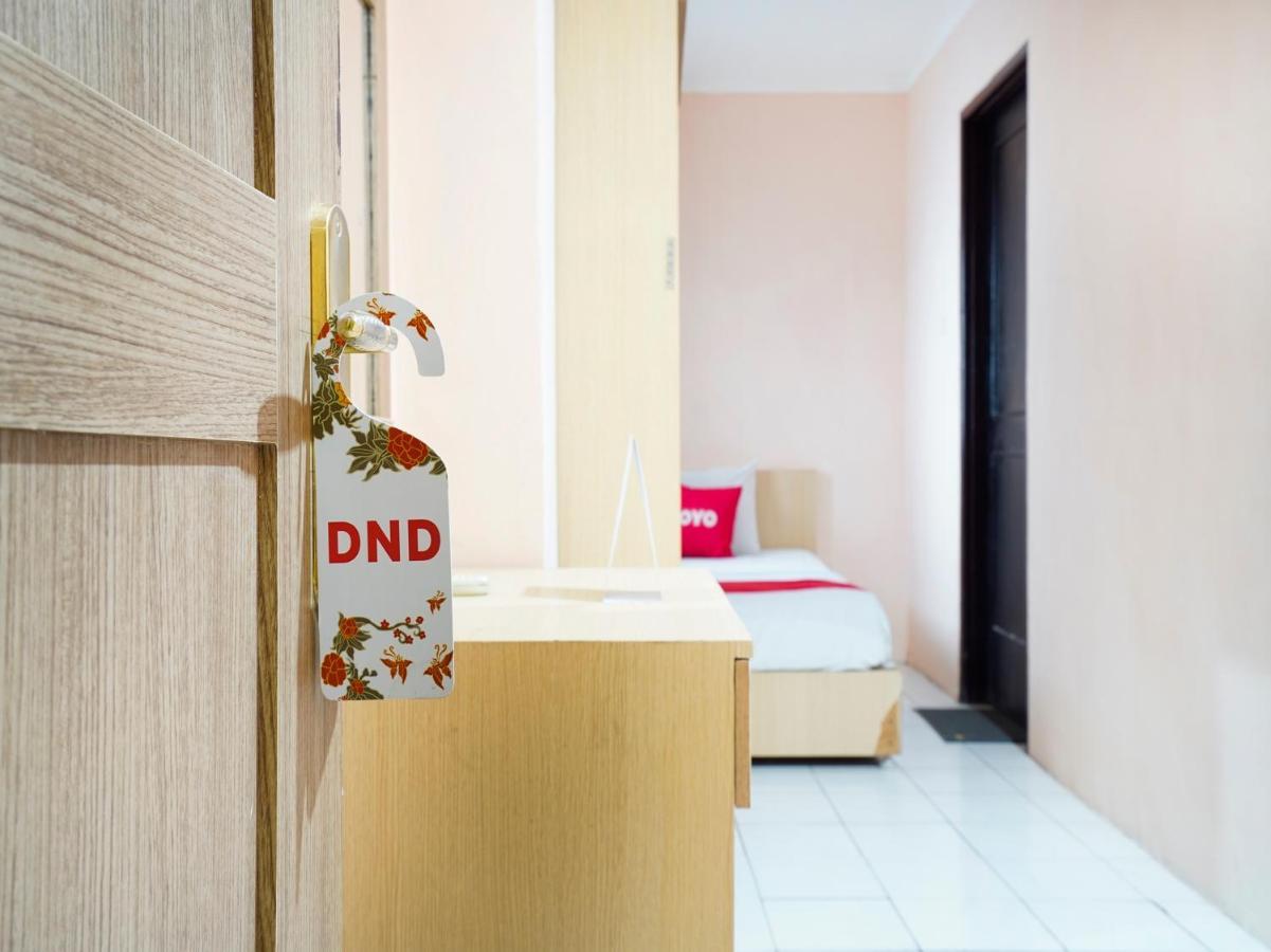 Oyo 3953 Hotel Catellya II Cipaku Bandung Eksteriør bilde
