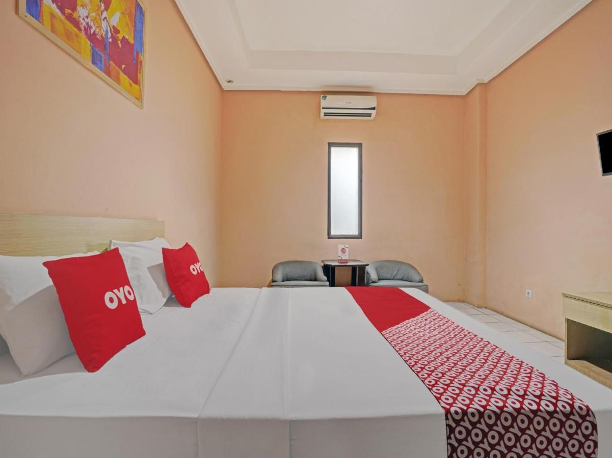 Oyo 3953 Hotel Catellya II Cipaku Bandung Eksteriør bilde