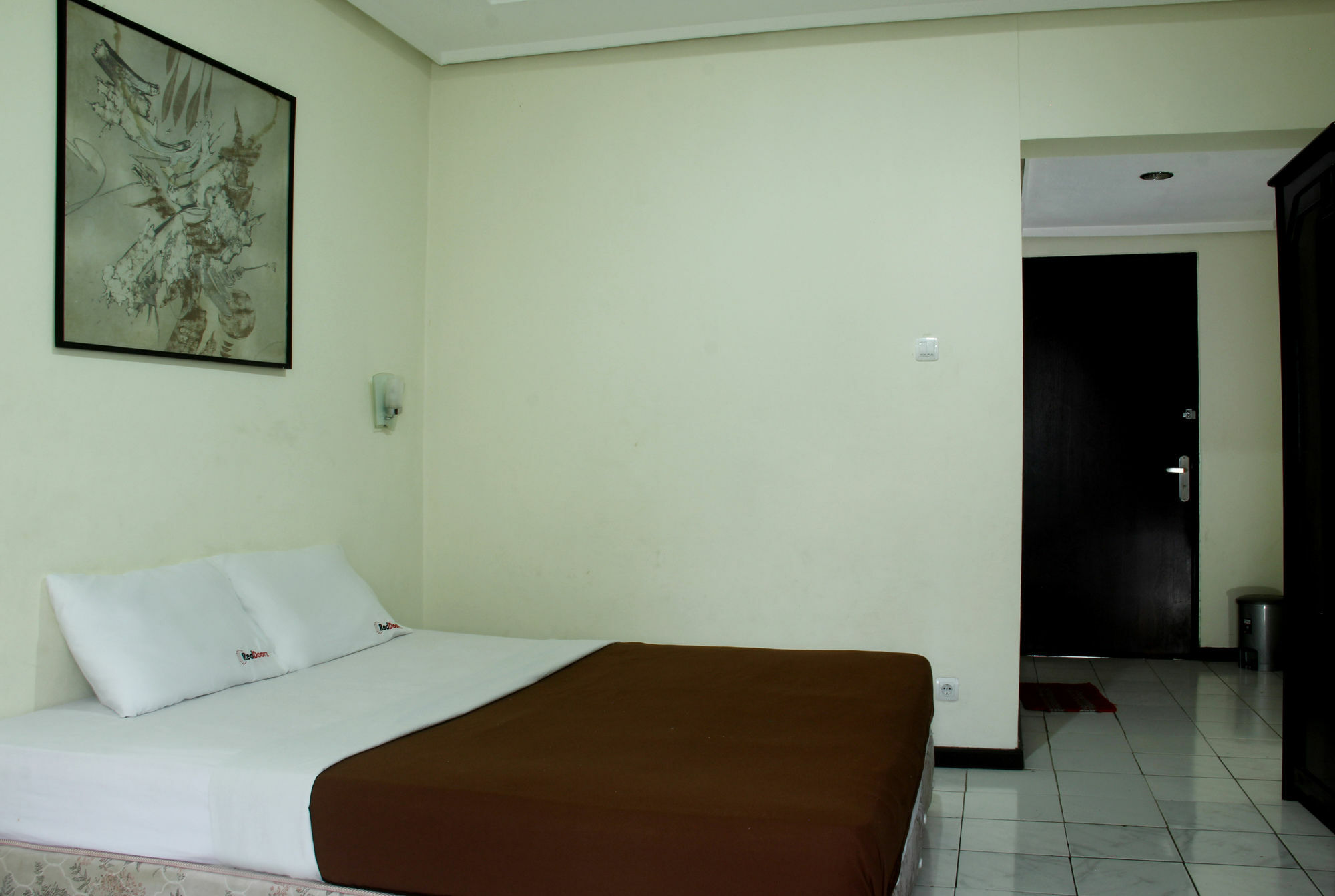 Oyo 3953 Hotel Catellya II Cipaku Bandung Eksteriør bilde